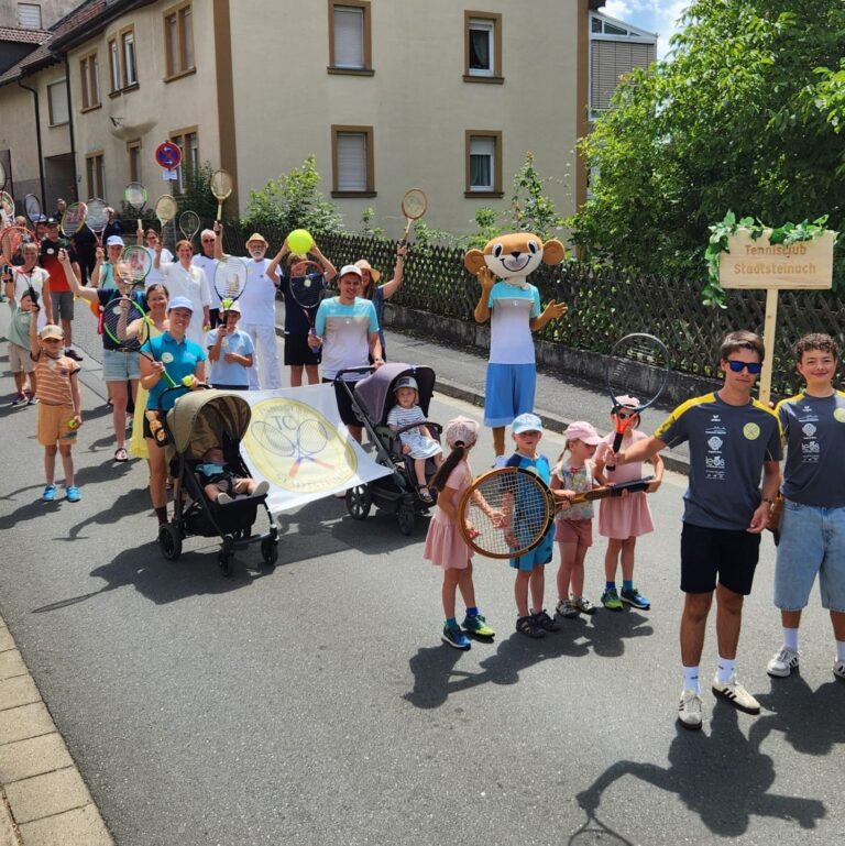 TC Stadtsteinach beim großen Jubiläumsumzug!